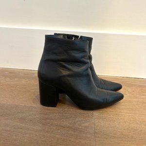 Anine Bing simple black leather booties